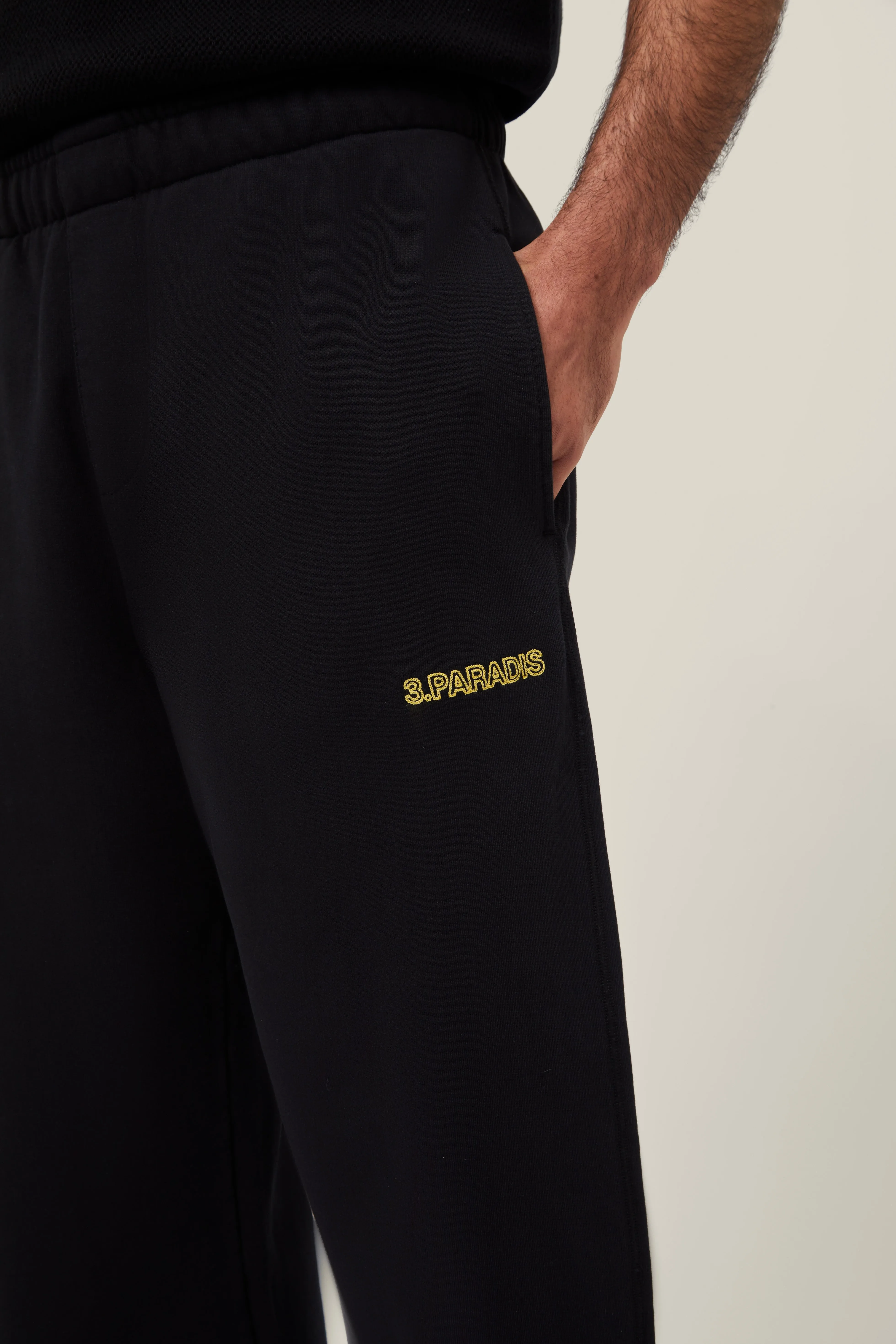 3.PARADIS Lounge Pants