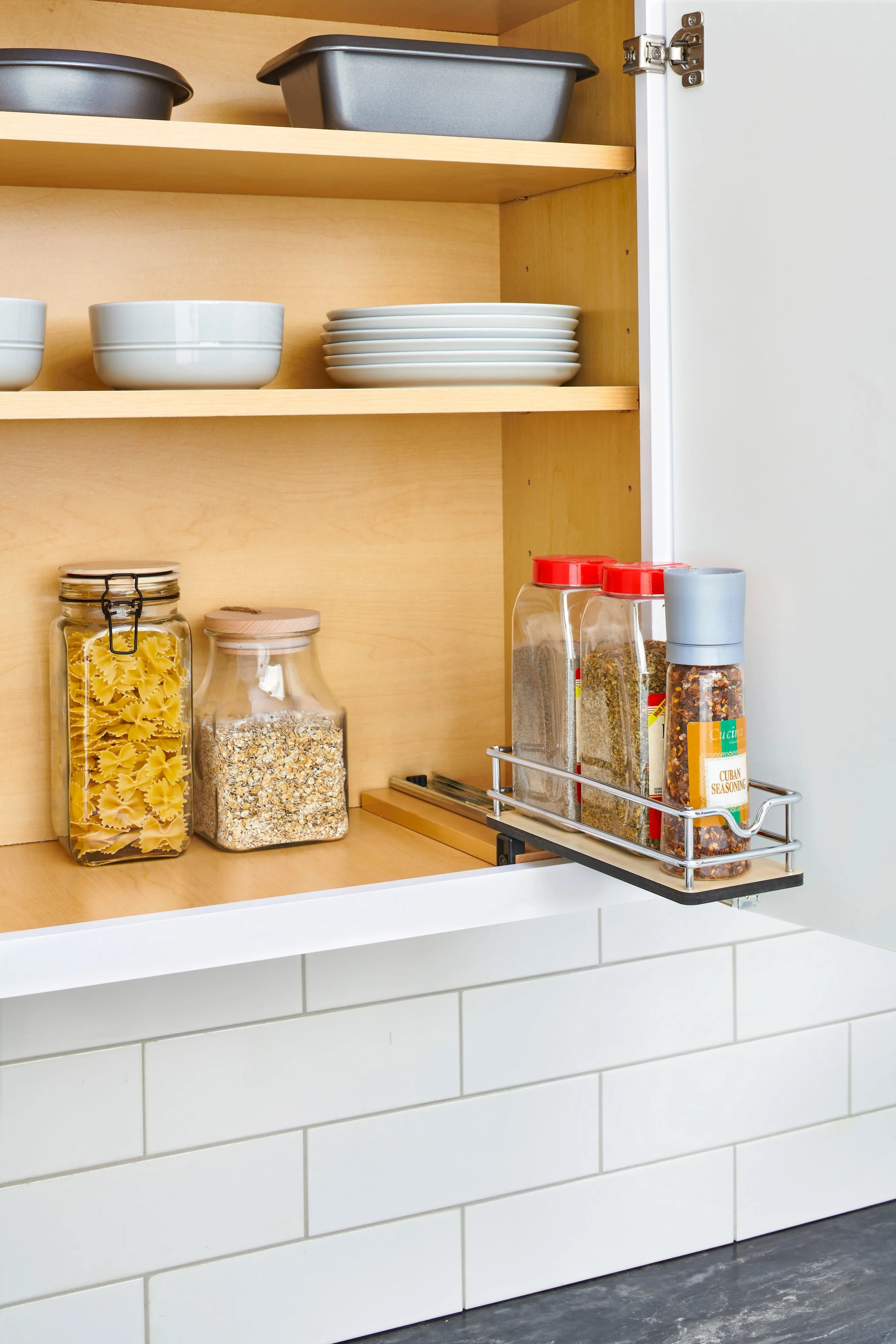 5" Single Tier Wide Wire Wall Upright Pullout