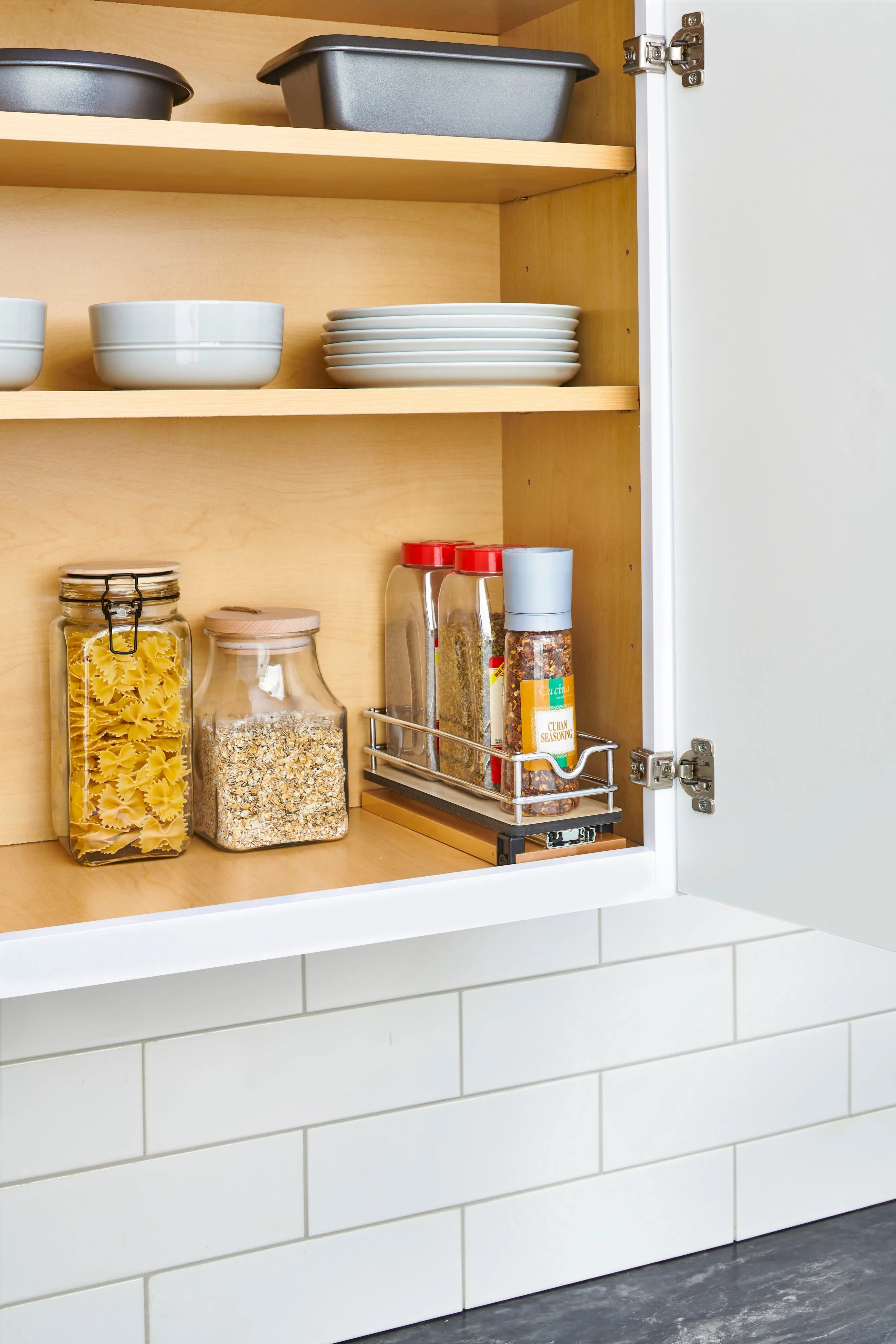 5" Single Tier Wide Wire Wall Upright Pullout
