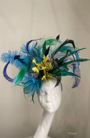 AA24 Loyal Fascinator