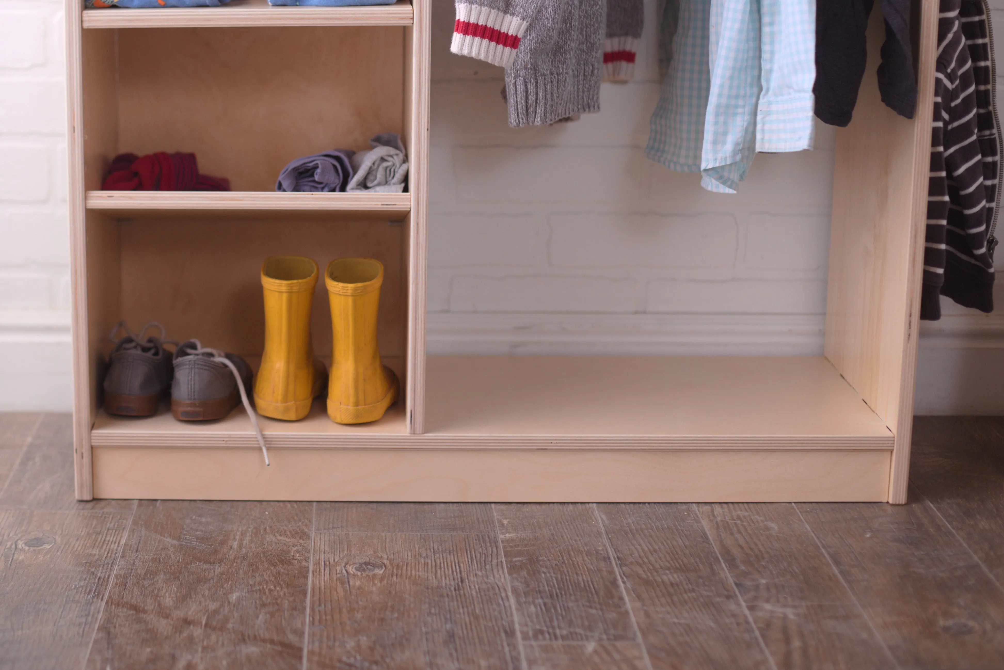 Alba Montessori Children's Wardrobe