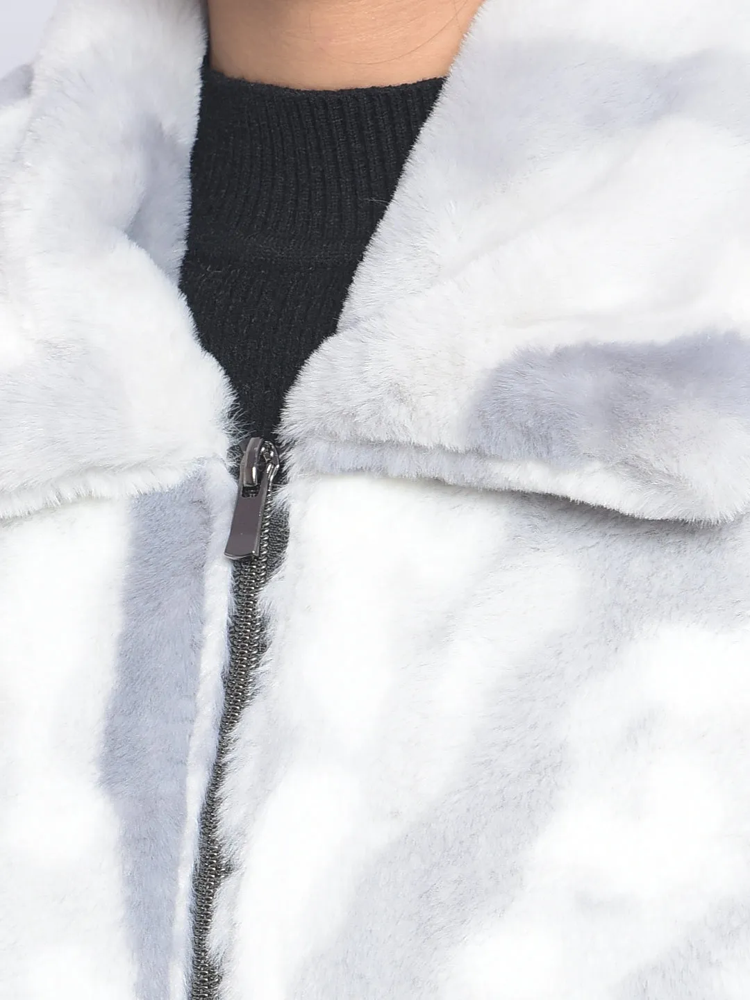 Black Colorblocked Puffer Jackets