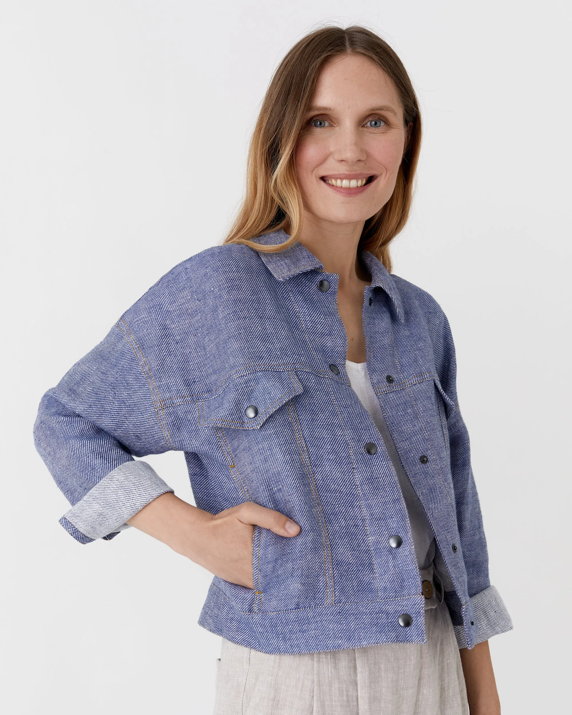 Cropped linen jacket LEURA in Denim