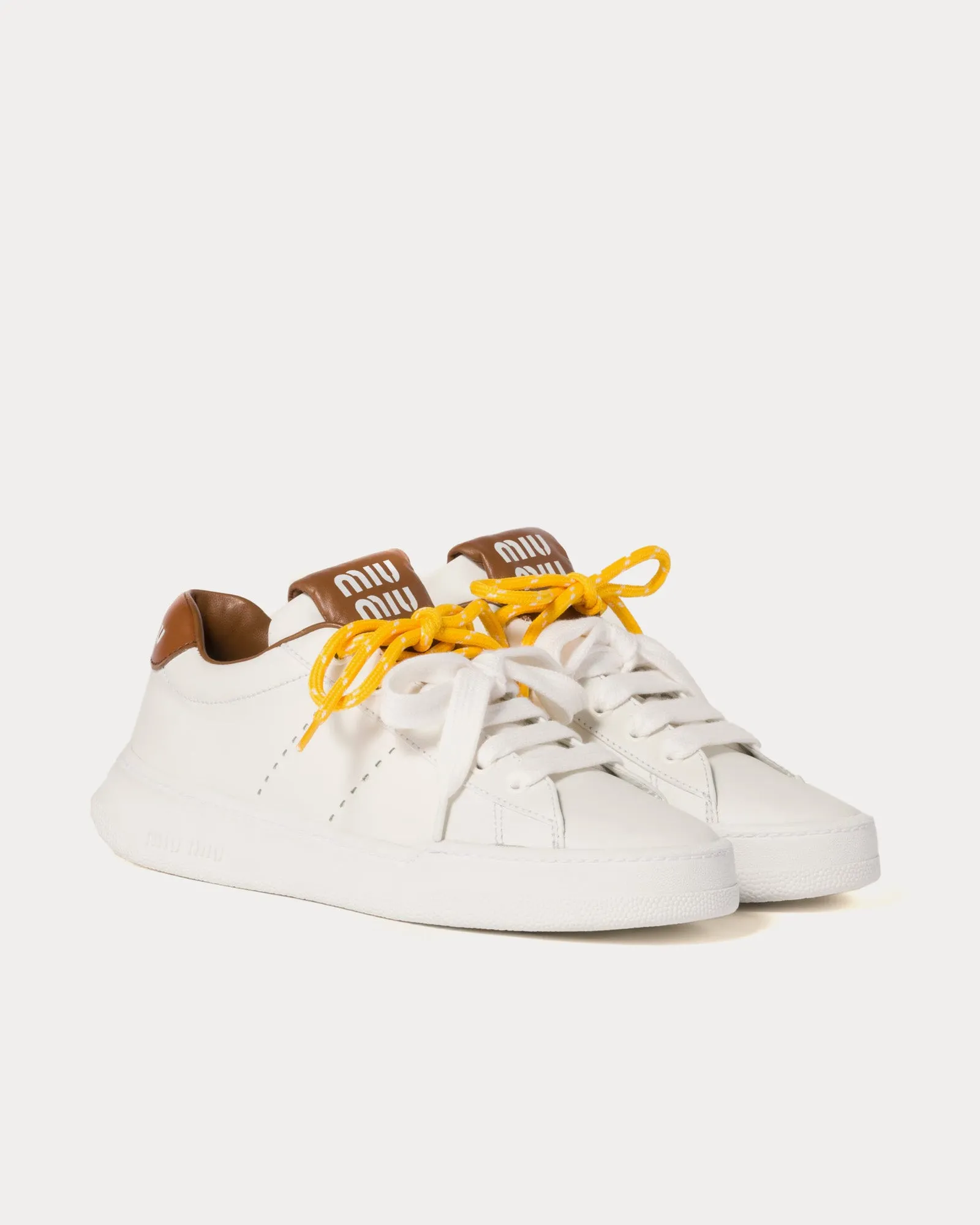 Double Laces Leather White / Cognac Low Top Sneakers