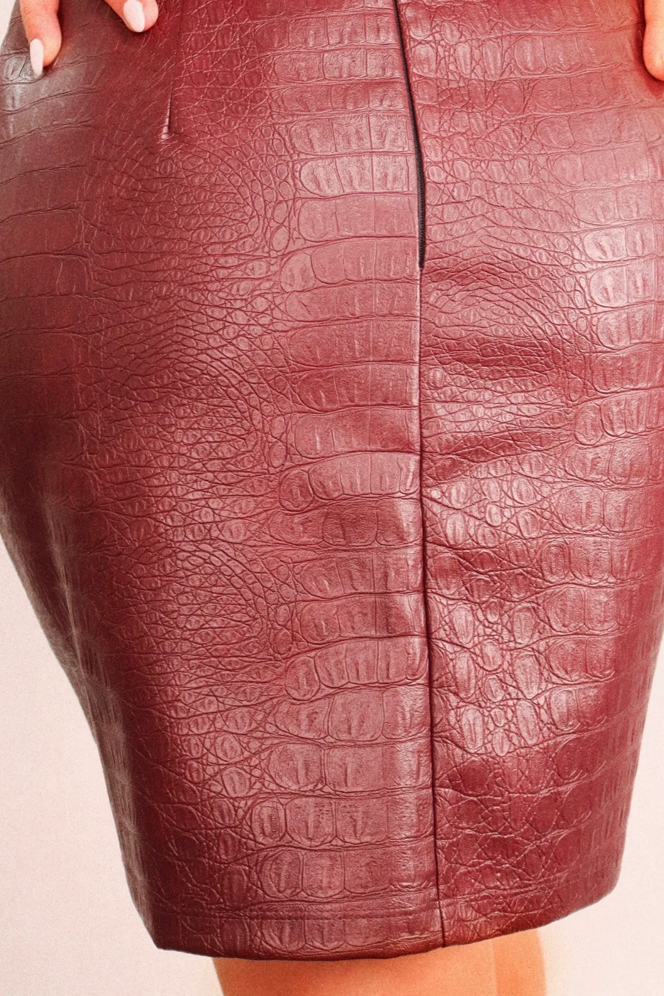Ferusa Croc Mini Leather Skirt (Plum)
