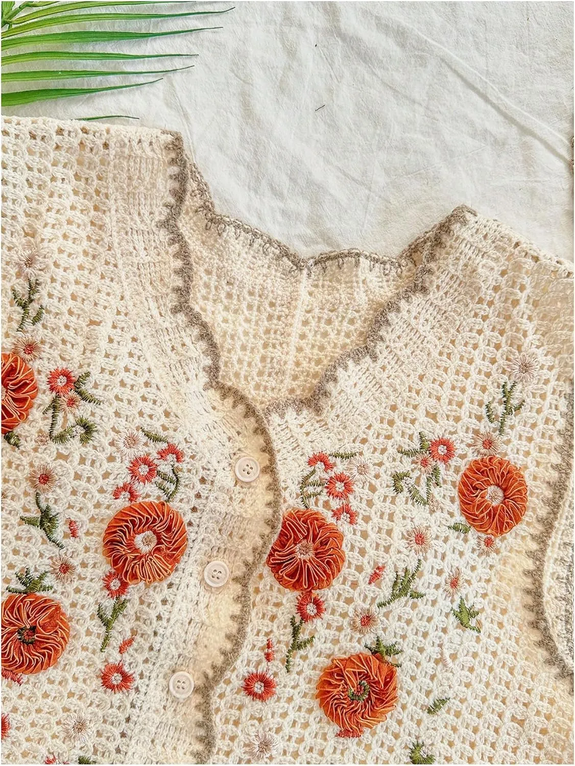 GORGLITTER Women's Embroidered Vest Crochet Vest Tops Floral Sleeveless Boho Tops 2025 Western Outfit