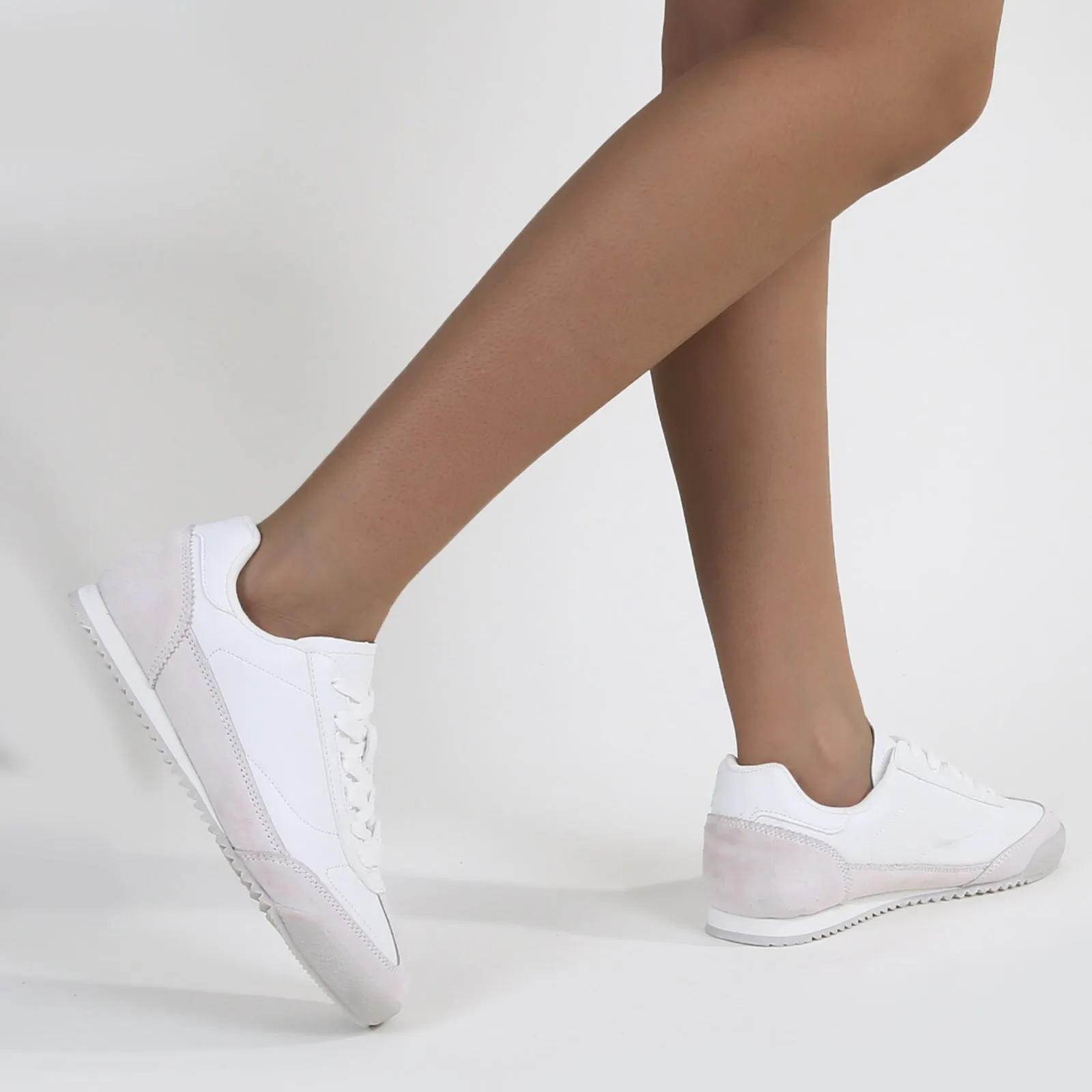 Landon Retro Lace-up Gum Sneakers
