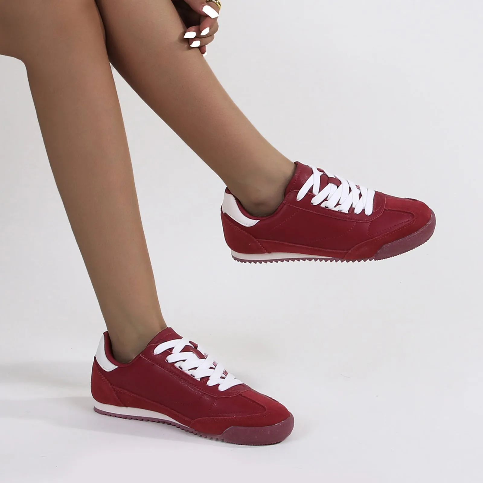 Landon Retro Lace-up Gum Sneakers