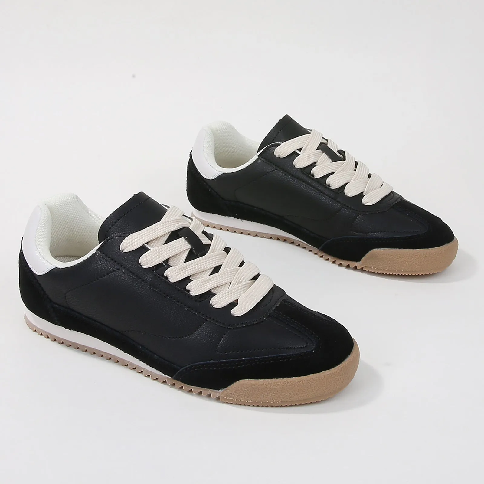 Landon Retro Lace-up Gum Sneakers