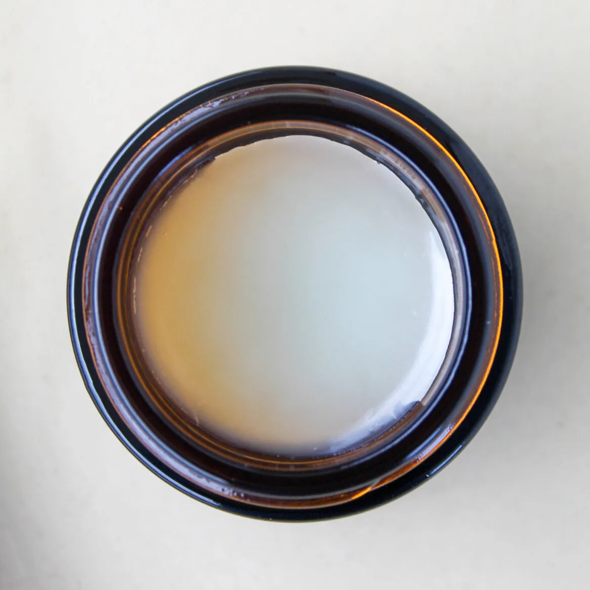 Lip conditioner (honey glaze)