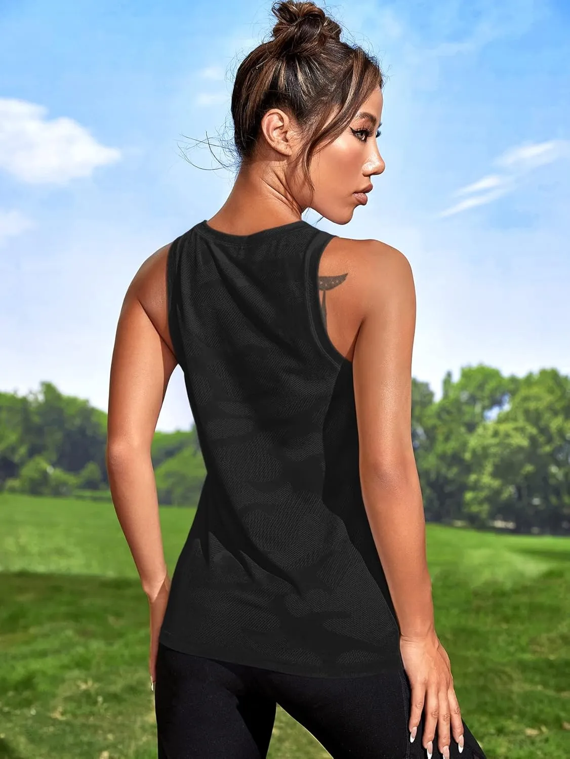 OYOANGLE Women's Camo Print Sleeveless Workout Shirts Exercise Running Tank Tops Active Gym Tops