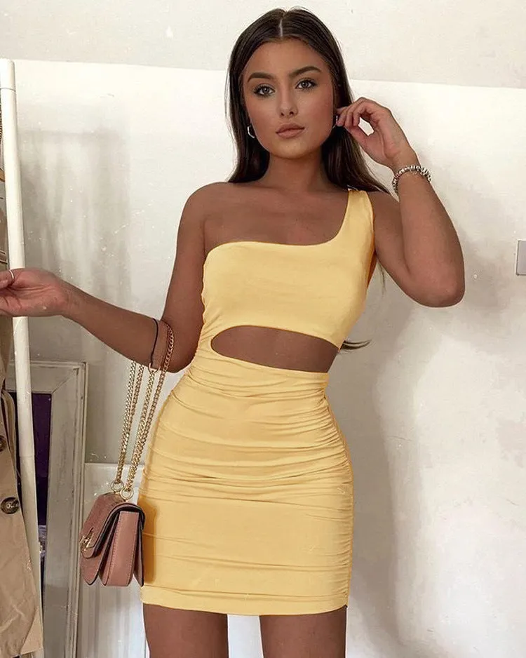 Sleeveless Cross-Shoulder Hole-Shoulder Pleated Stretch Tight Dress