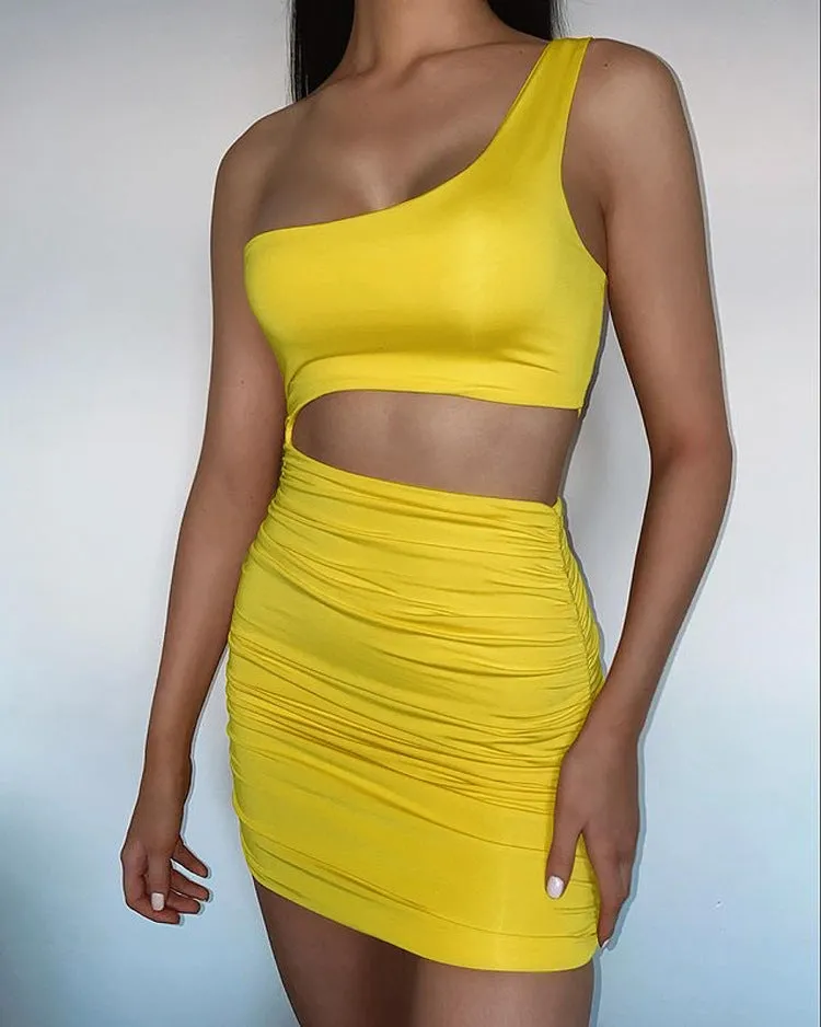 Sleeveless Cross-Shoulder Hole-Shoulder Pleated Stretch Tight Dress
