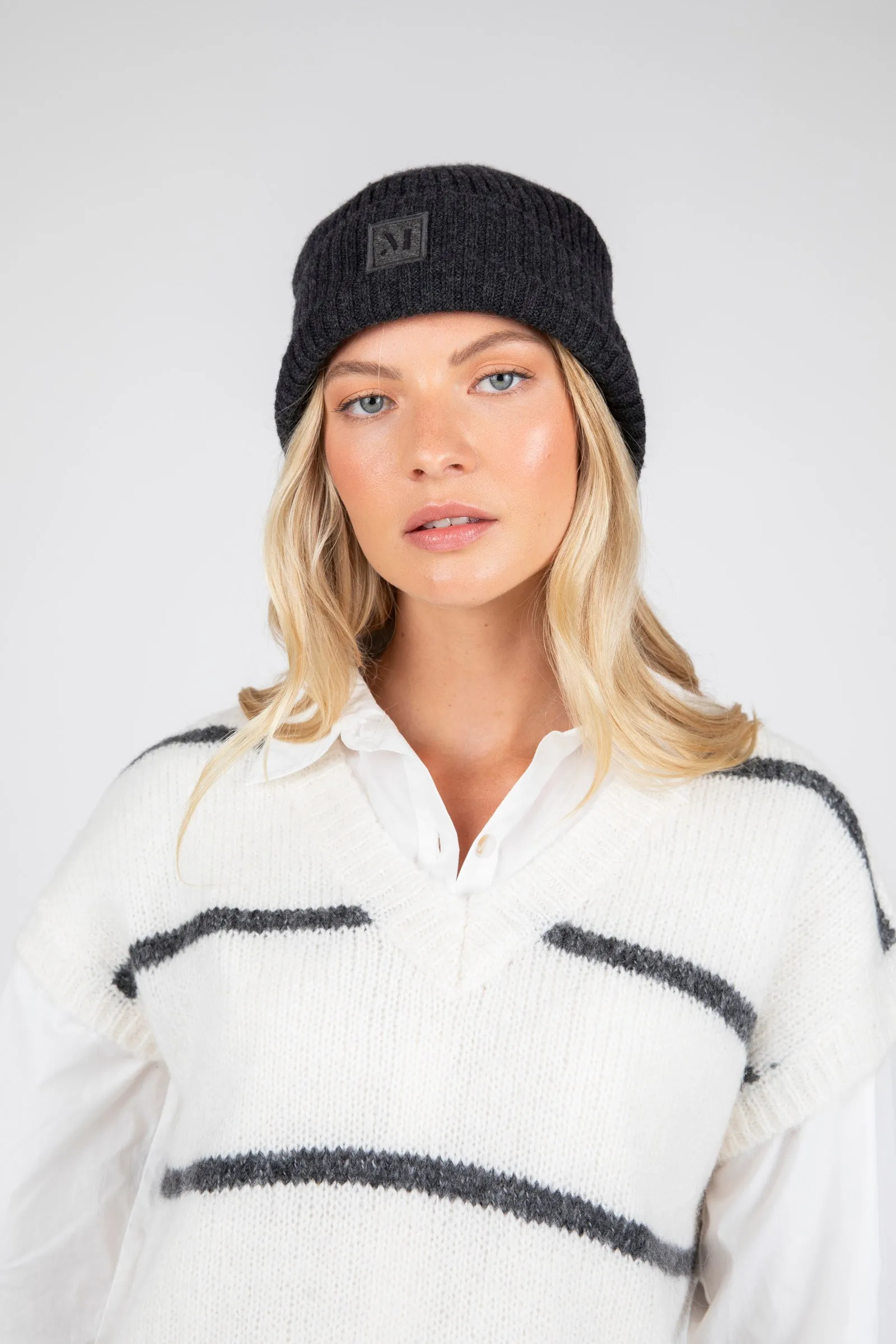 Snug Beanie - Carbon Marle