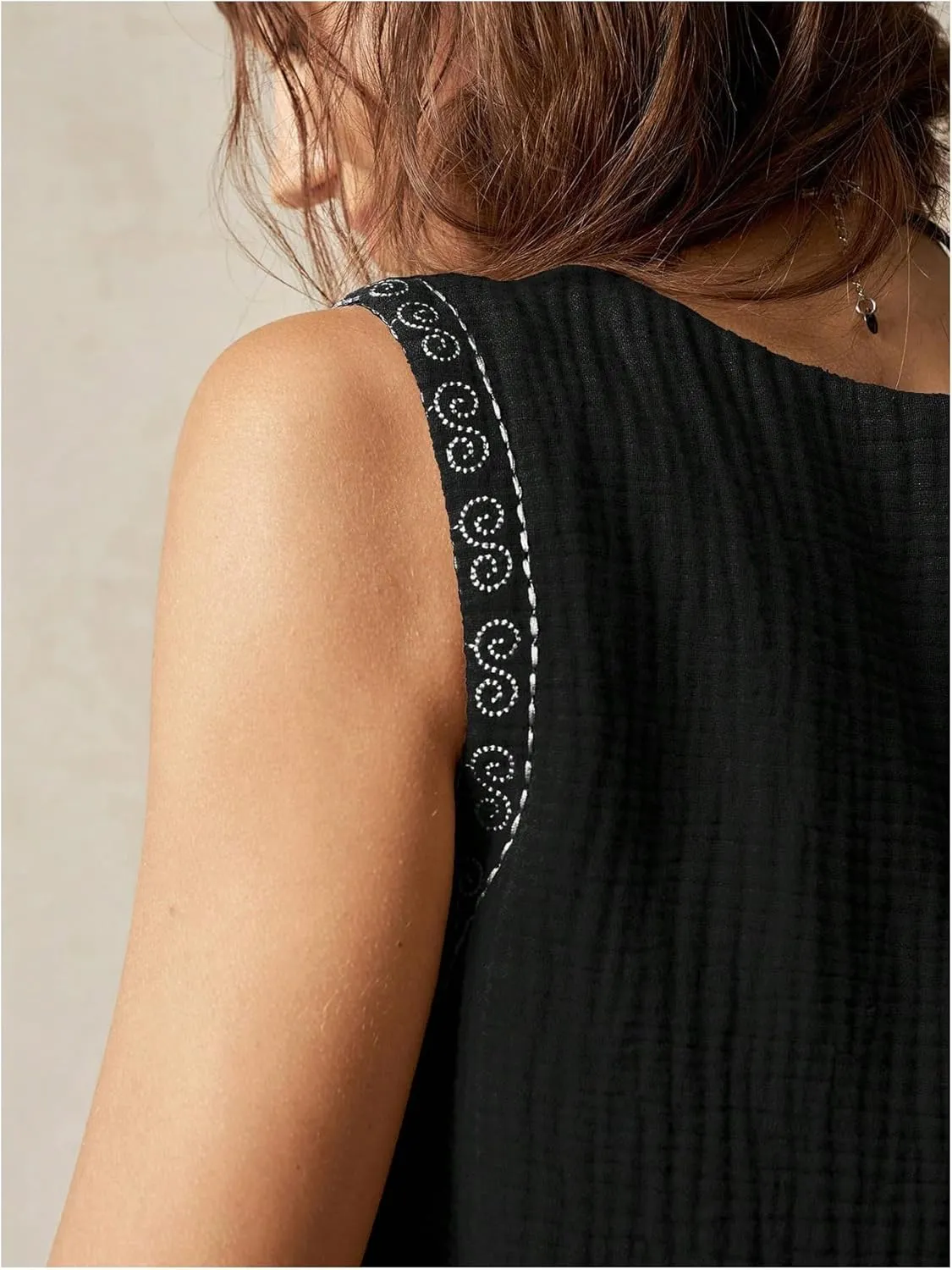 Verdusa Women's Boho Western Floral Embroidery Tank Tops Button Front V Neck Vest Tops