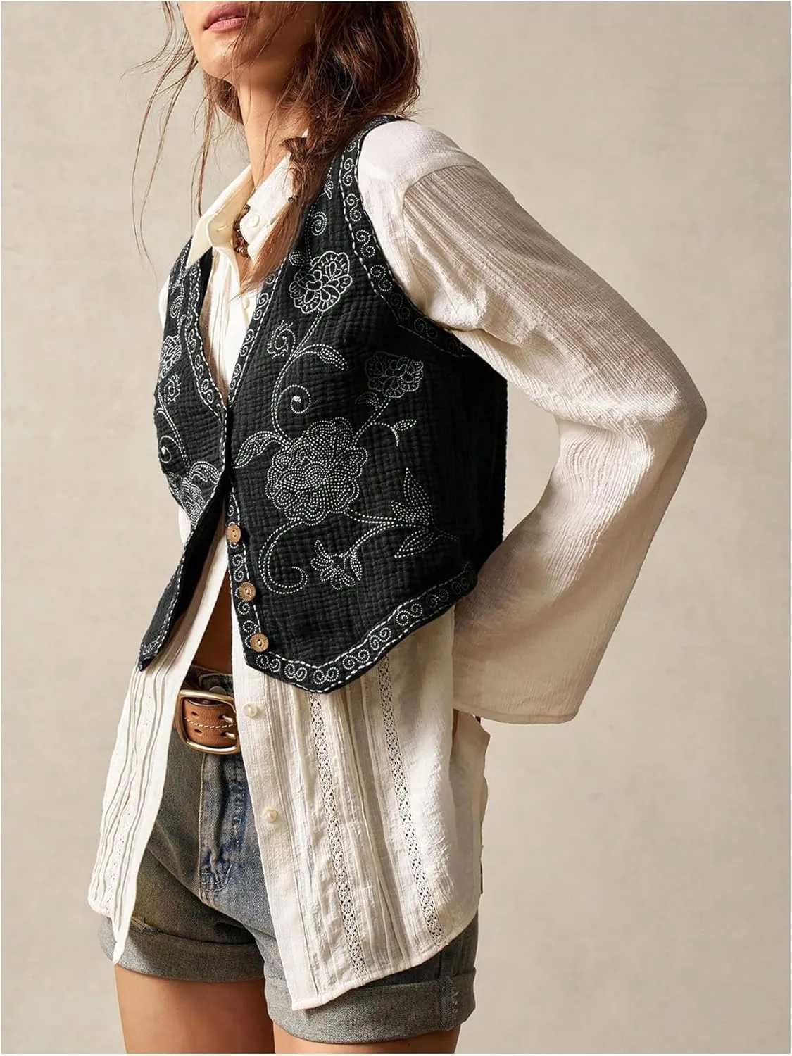 Verdusa Women's Boho Western Floral Embroidery Tank Tops Button Front V Neck Vest Tops