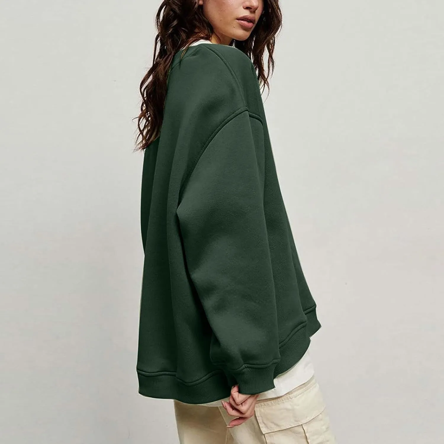 Womens Crew Neck Solid Color Sweatshirts Tops Long Sleeve Casual Pullover Cute Lightweight Loose Tops Fall Winter