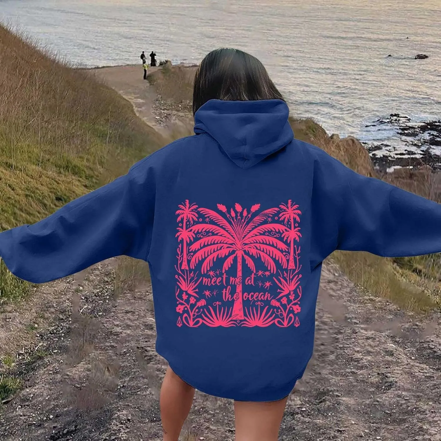 Womens Letter Print Oversized Hoodies Sweatshirts Casual Long Sleeve Pullover Tops with Pocket Fashion Outfits Clothes