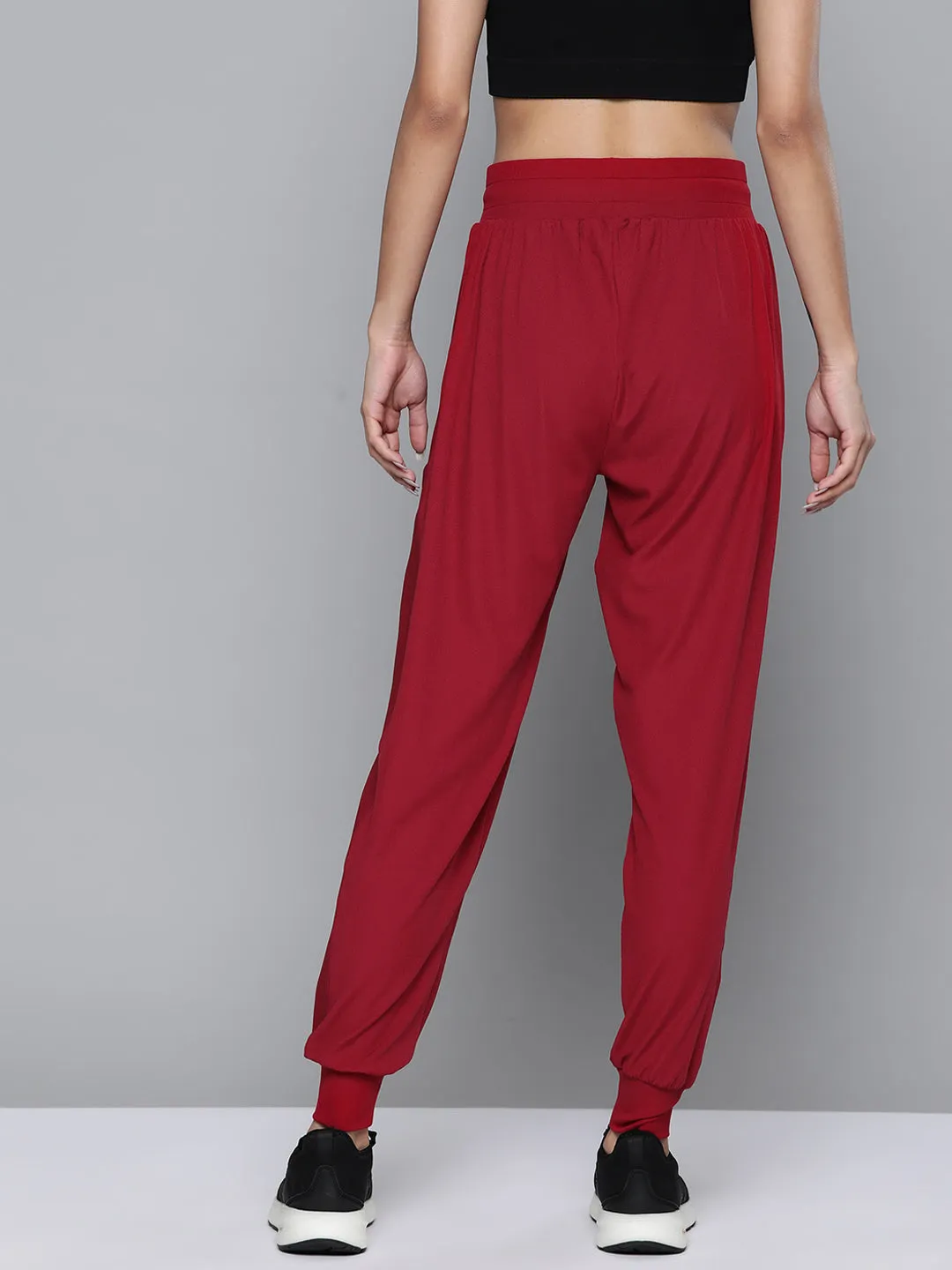 Women's Maroon Solid Relaxed Fit Dry Fit Gym Joggers