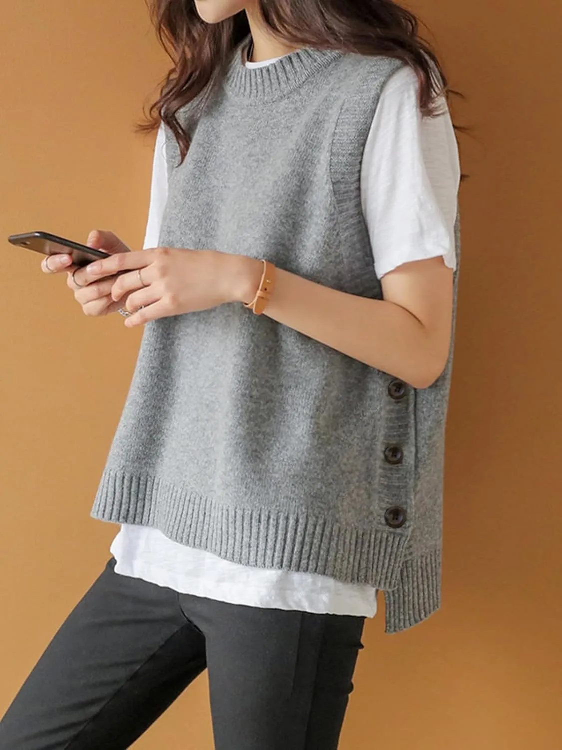 Wowcarbazole Women's Sleeveless Sweater Vest Casual Crew Neck Ribbed Knit Pullover Tops Loose Fit Full Clothes
